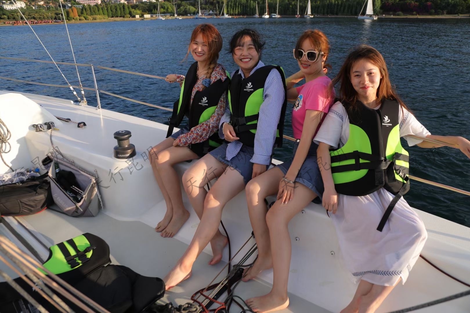 云南玉溪澄江?？趽嵯珊胤w驗活動/專業船長/可掌舵/升帆/迎風轉向操作/單人/團建體驗?